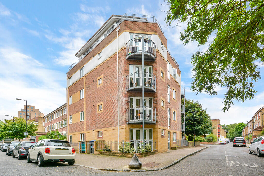 Main image of property: Chandlers Court, Canada Water, SE16