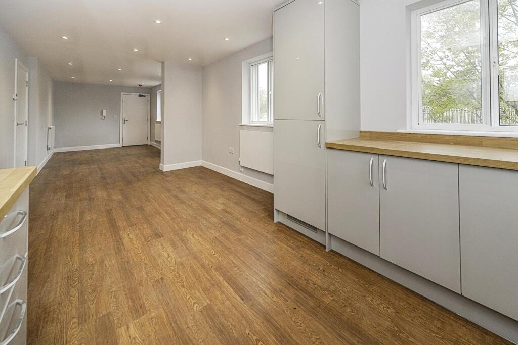 Apartment in Stevenage - View 3