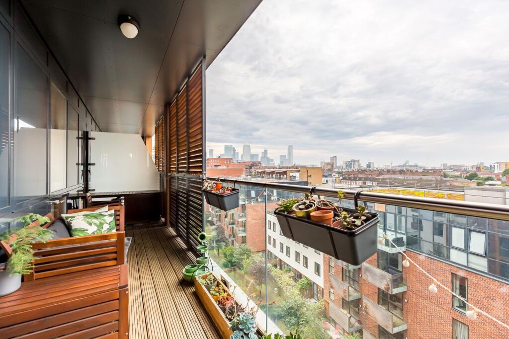 Apartment in London - More