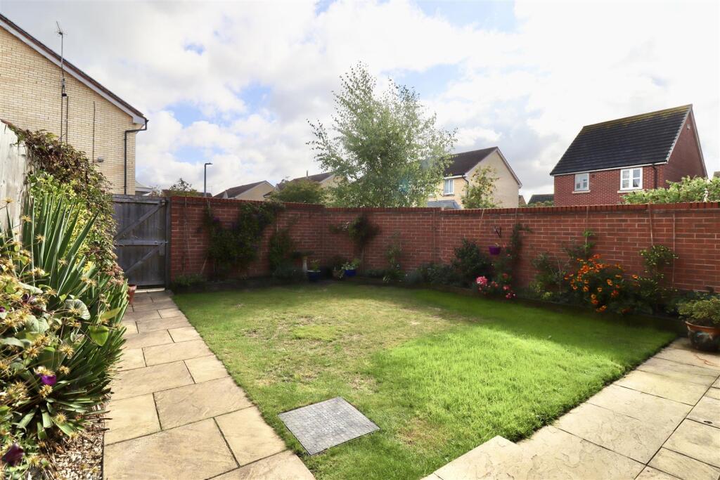 Thurlow Avenue, Pocklington, York photo 3