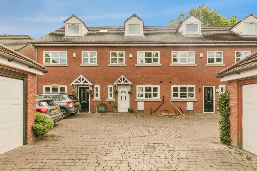 Main image of property: Mere Lane, Pickmere, Knutsford, Cheshire, WA16