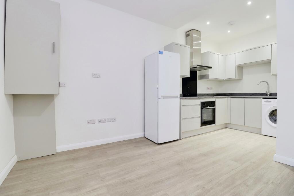 Main image of property: Fosse Road Central, Leicester, Leicestershire, LE3