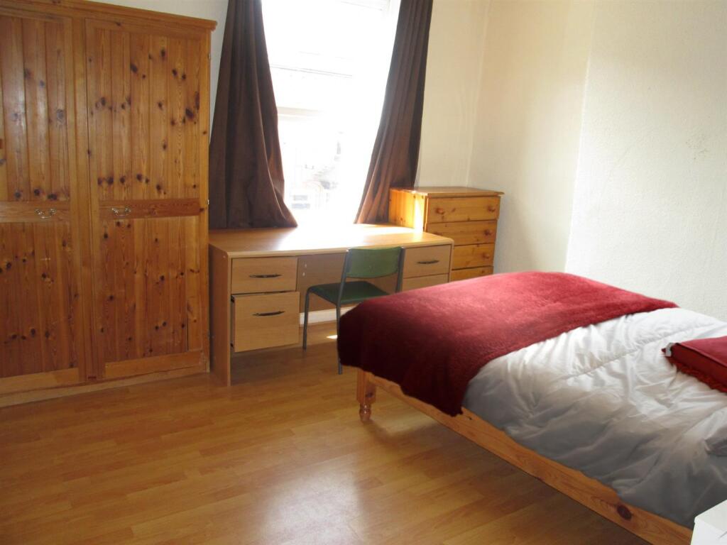 House in Birmingham - View 4