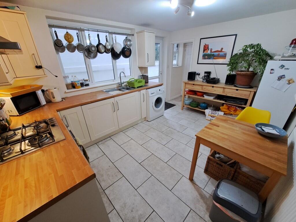 Langney Road, Town Centre, Eastbourne, East Sussex, BN21 photo 2
