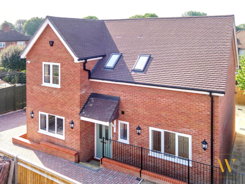 Main image of property: Greenmere, Brightwell-Cum-Sotwell