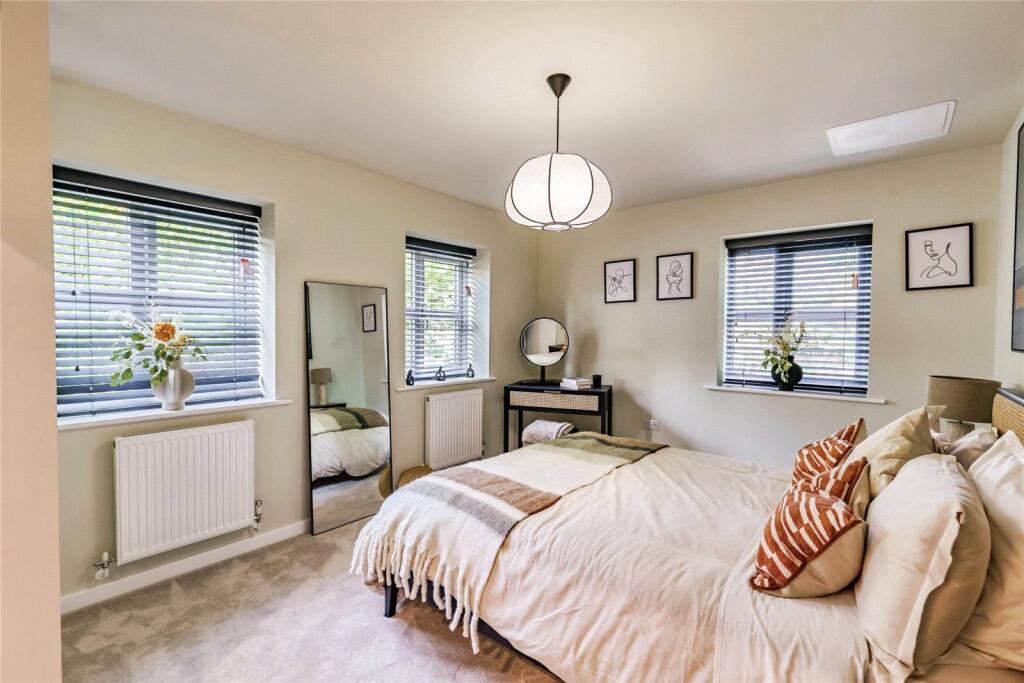 Main image of property: Outwood Lane, Chipstead, Coulsdon, Surrey, CR5