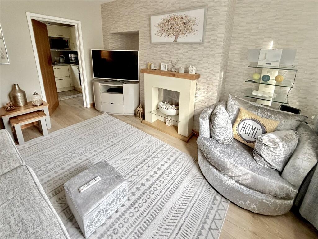 House in Sheffield, South Yorkshire - View 2