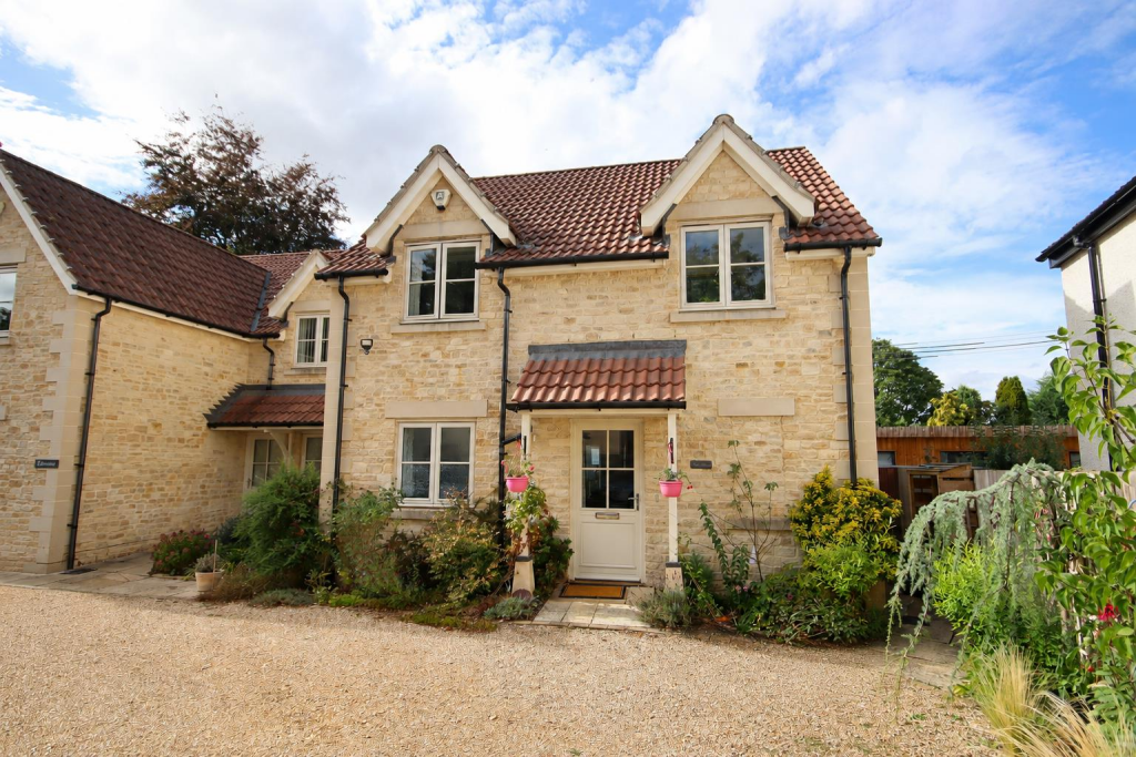 House in Derry Hill