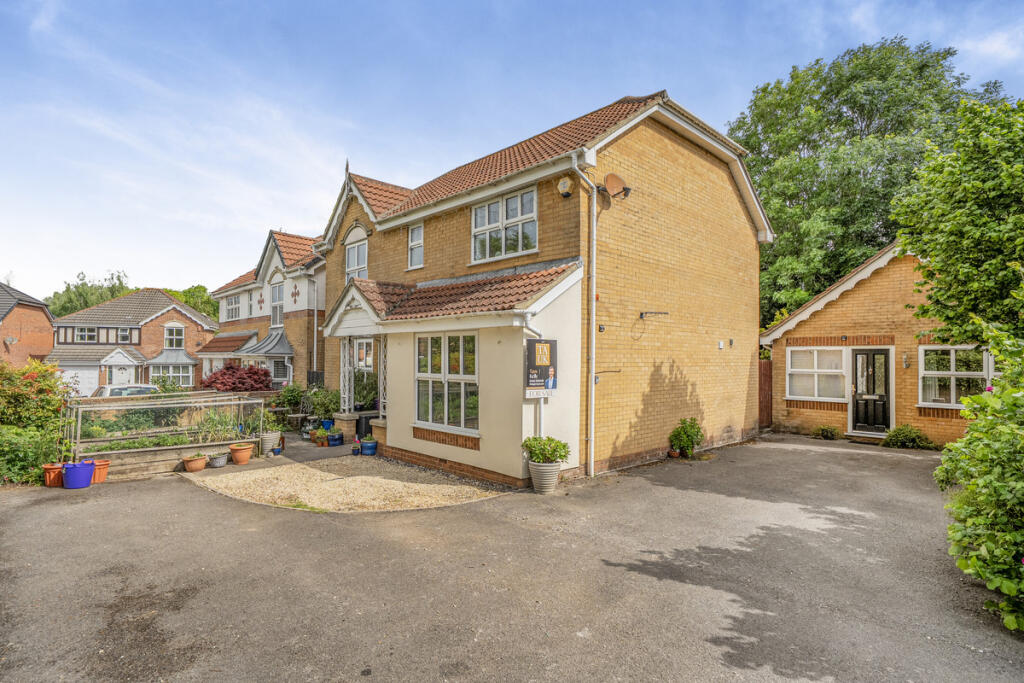 Main image of property: Bye Mead, Bristol, BS16