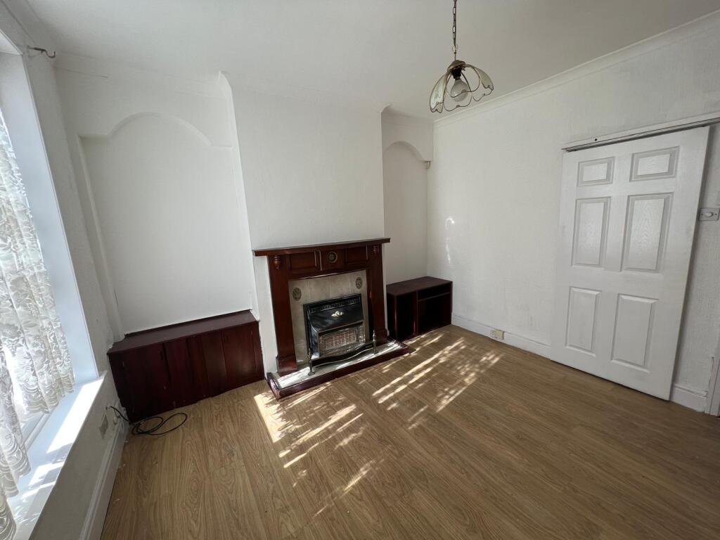 House in Sheffield, Handsworth Hill, Darnall - View 3