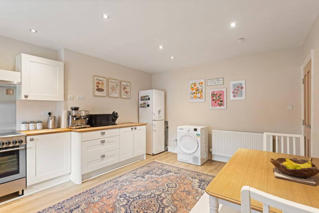 Apartment in Bridge of Allan, Inverallan, Causewayhead - View 6