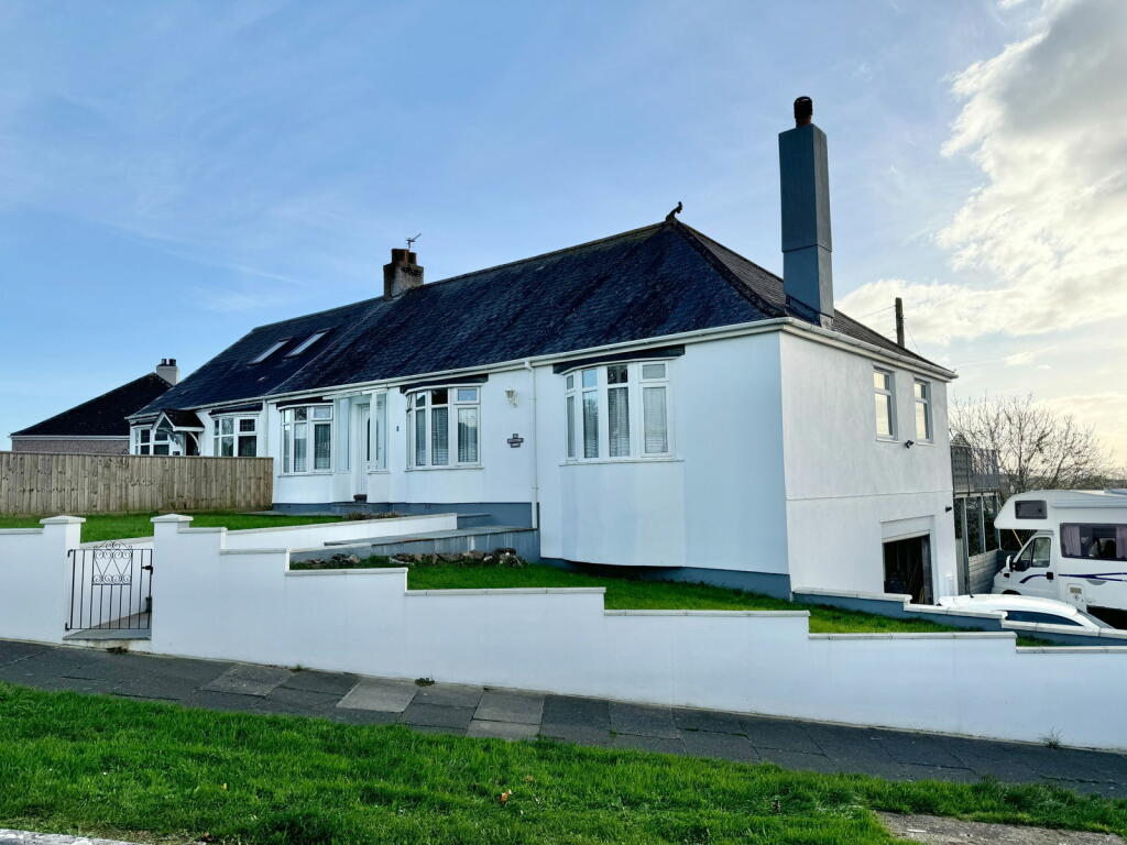 3-bed semi-detached on Normandy Hill, Saltash Passage, Plymouth, £400,000