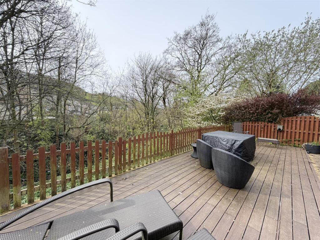 Additional image 18 of Glenhurst Avenue, Keighley