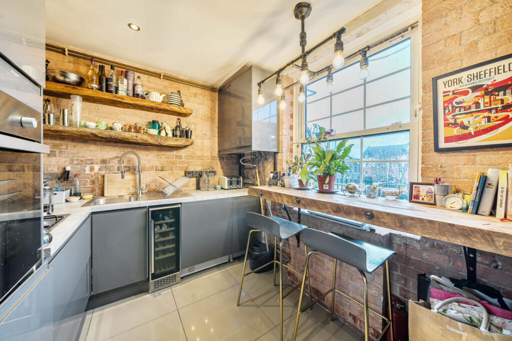 Main image of property: Creasy Estate, Aberdour Street, Southwark, London, SE1