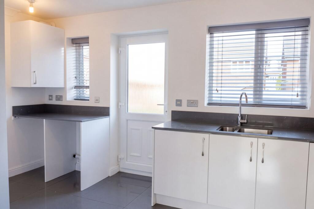 House in Salford, Linnyshaw - More