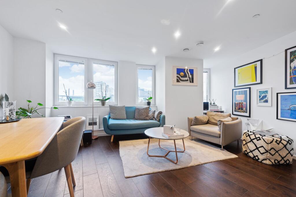 Main image of property: Eagle Point, City Road, London EC1V