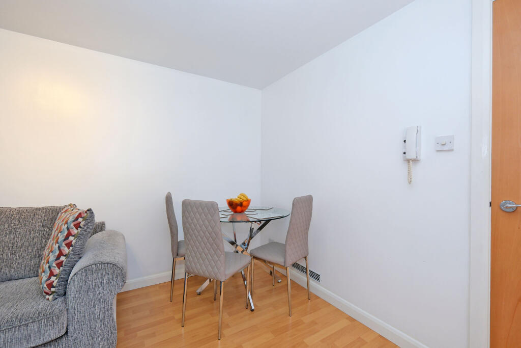 Apartment in Aberdeen - View 4