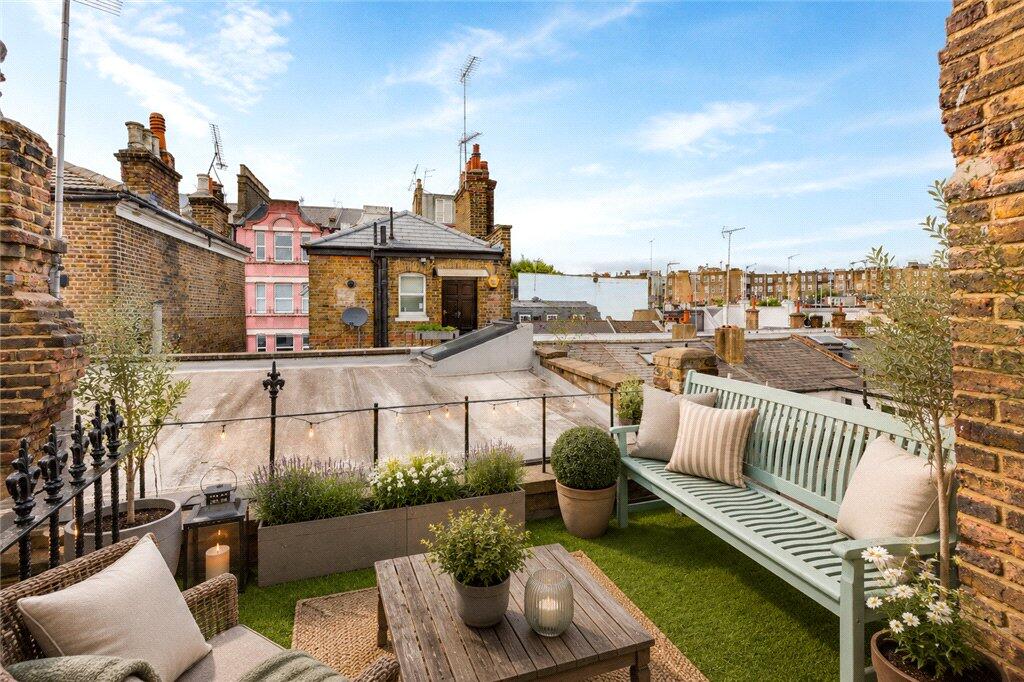 Apartment in London - View 2