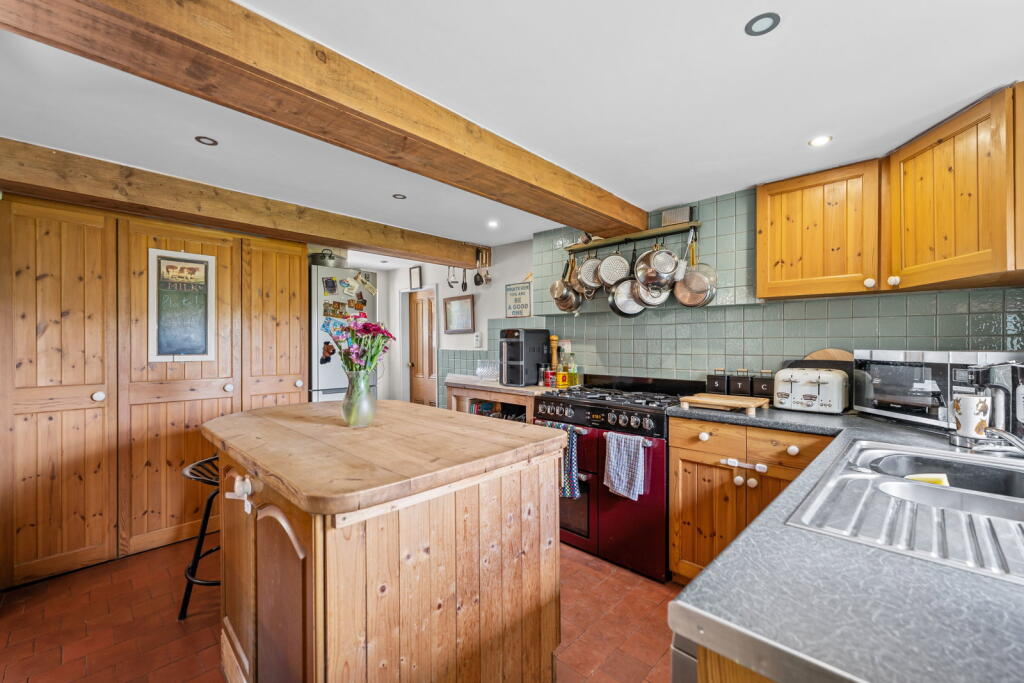 House in Stoke-on-Trent - View 5