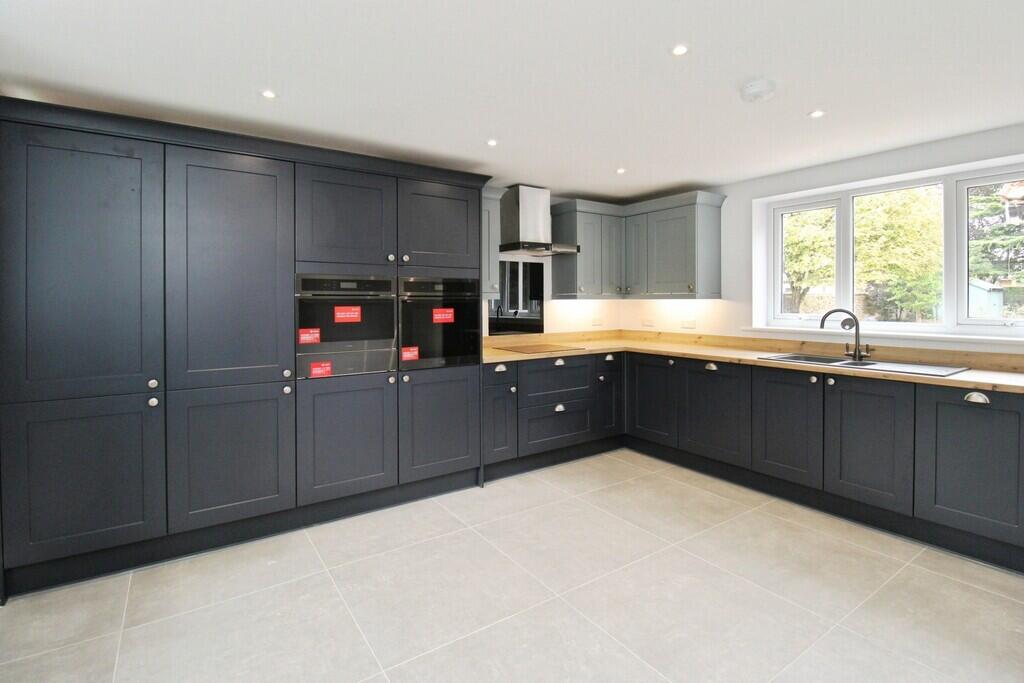 House in North Kesteven, Waddington - View 2