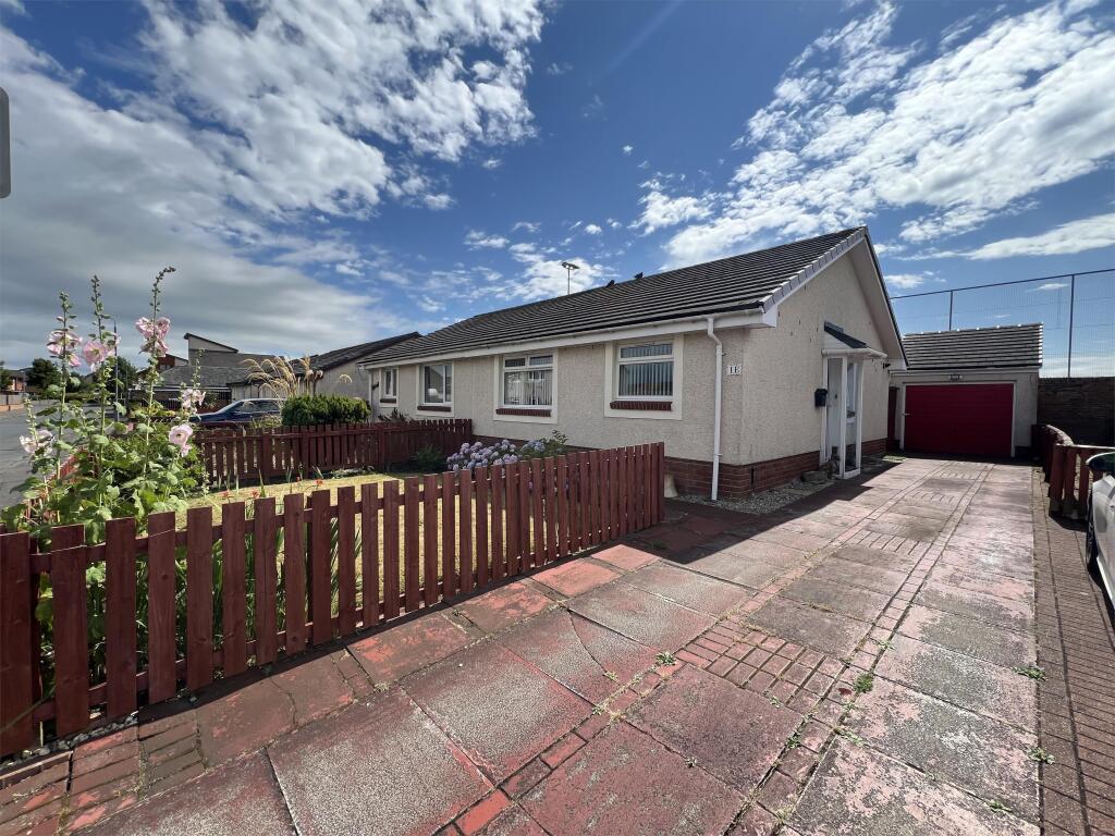 Main image of property: 1e James Crescent, Irvine, KA12 0UL