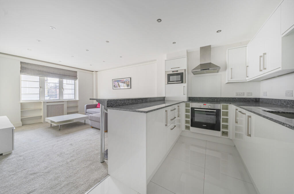 Apartment in London - View 5