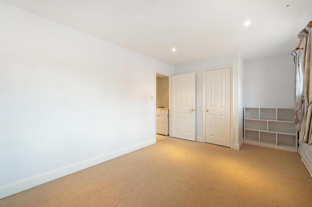 House in Reading - View 5