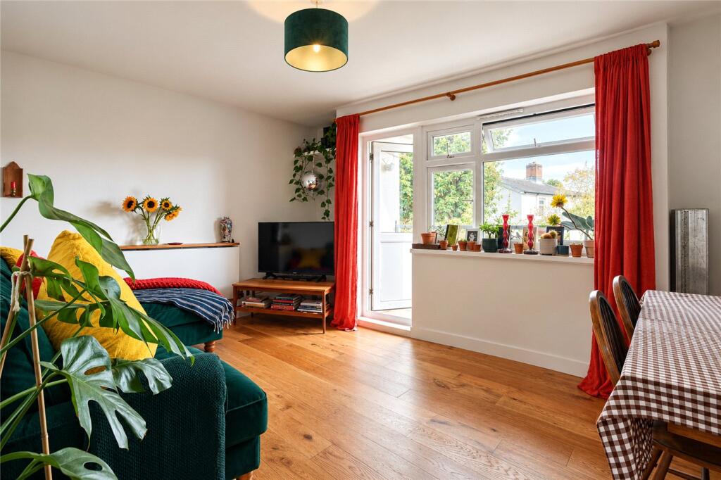 Apartment in London - More