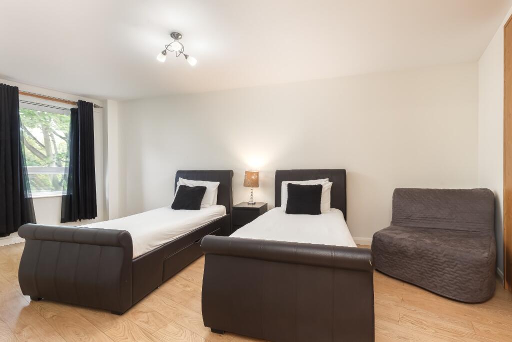 Apartment in Edinburgh, Lauriston, Tollcross - View 4