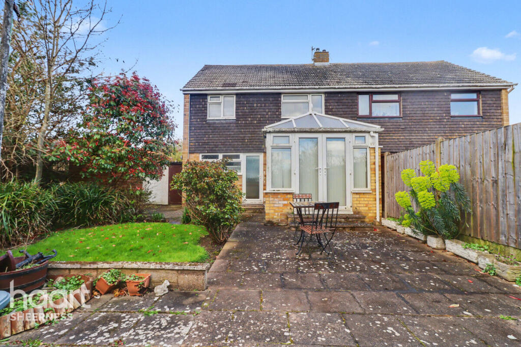 House in Minster-on-Sea, Merryman's Hill - View 2
