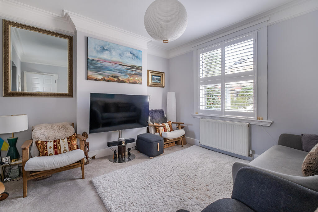 House in London - View 2