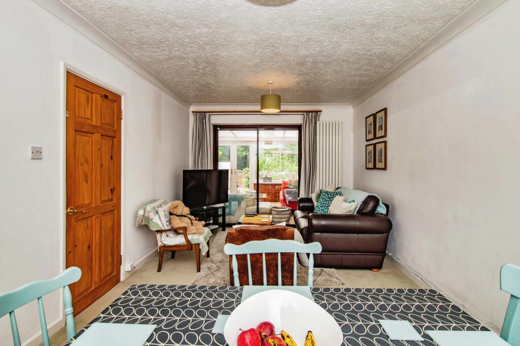 Lawnswood, Saundersfoot, Pembrokeshire, SA69 photo 2