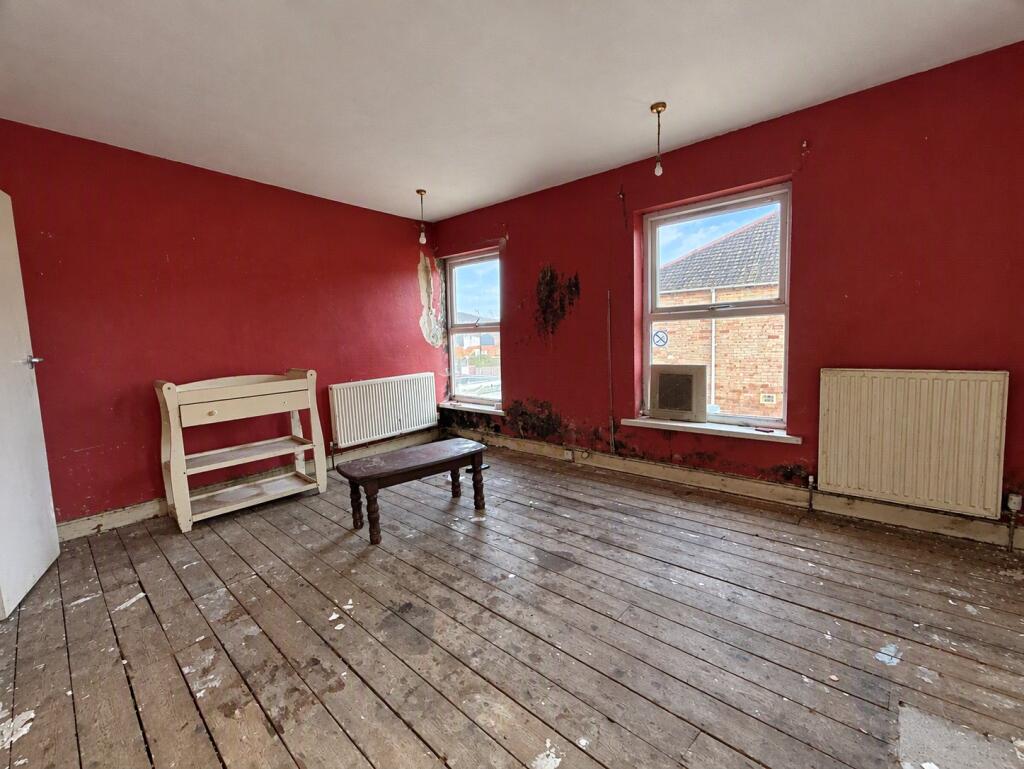 House in Mansfield, Nottinghamshire - View 5