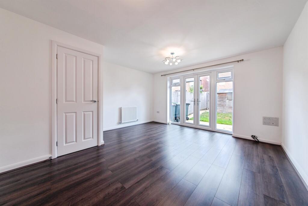Selemba Way, Greylees, Sleaford - View 3