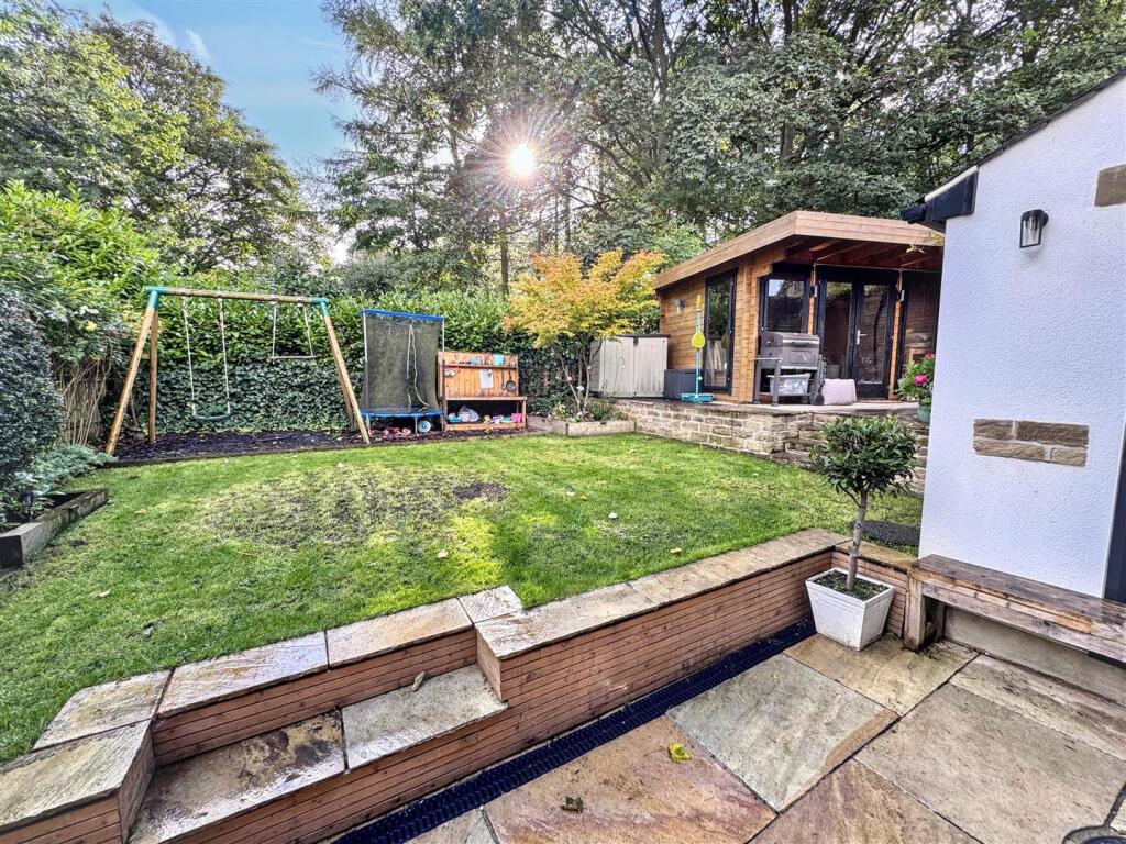 Sunnymount, Harden, Bingley, BD16 1JW photo 4
