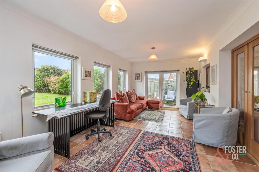 House in Hove, Brunswick - View 4