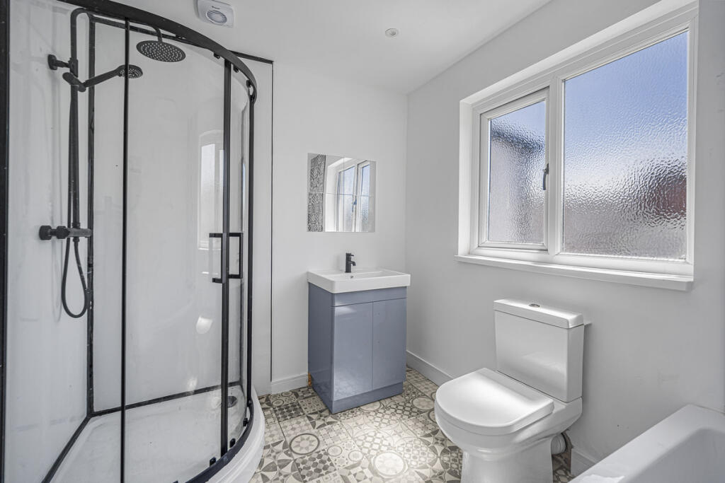 Tredegar Street, Newport, NP10 - More