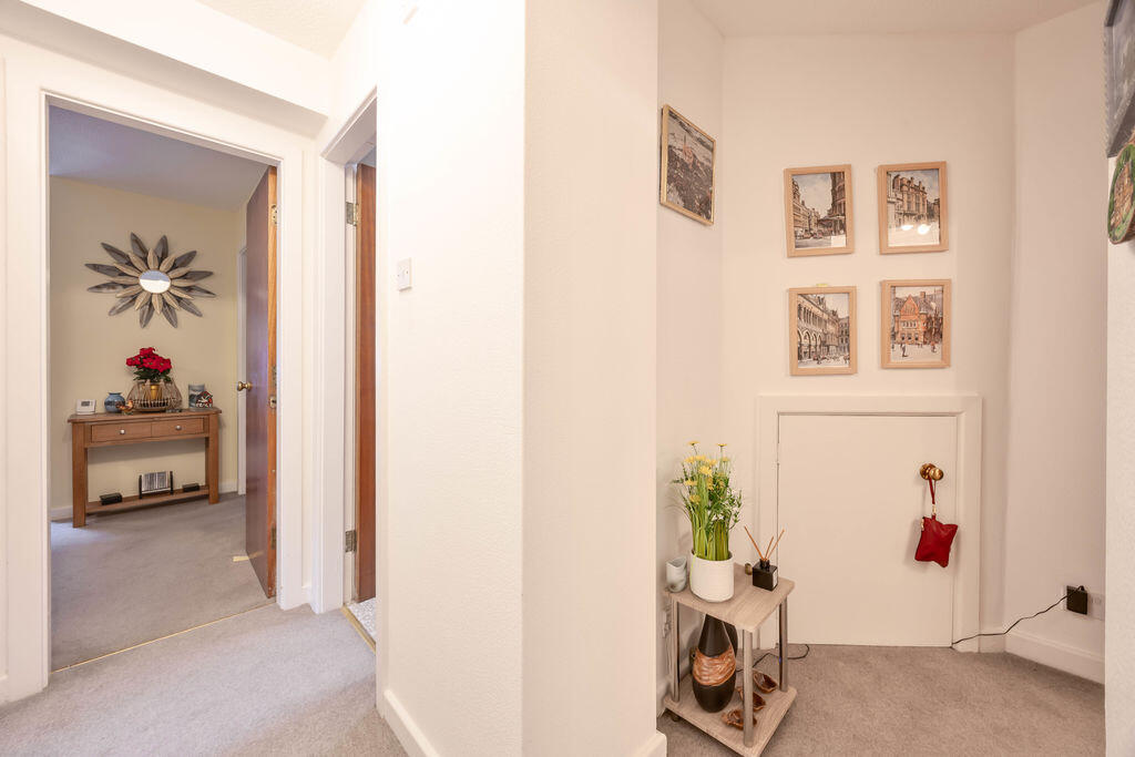 Apartment in Wigan, Greater Manchester - View 5