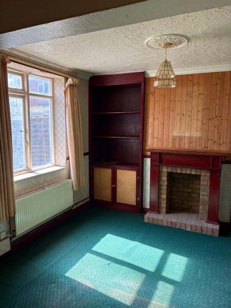 Apartment in Bristol, Shirehampton - View 3