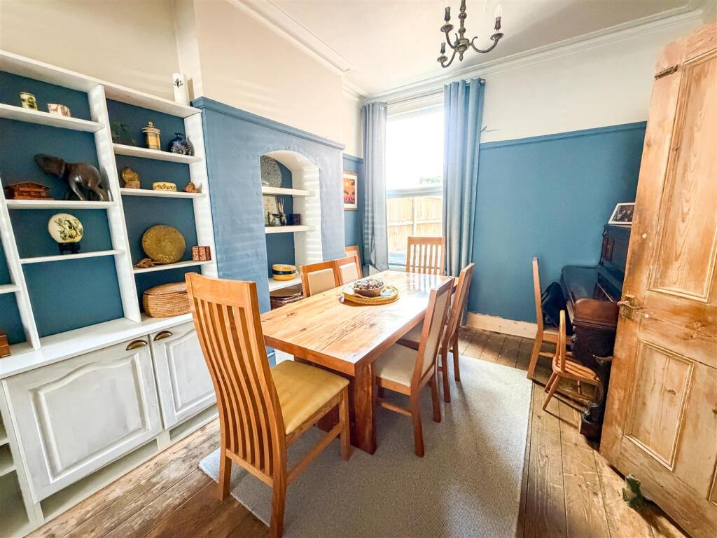 House in Clacton-on-Sea, Great Clacton - More