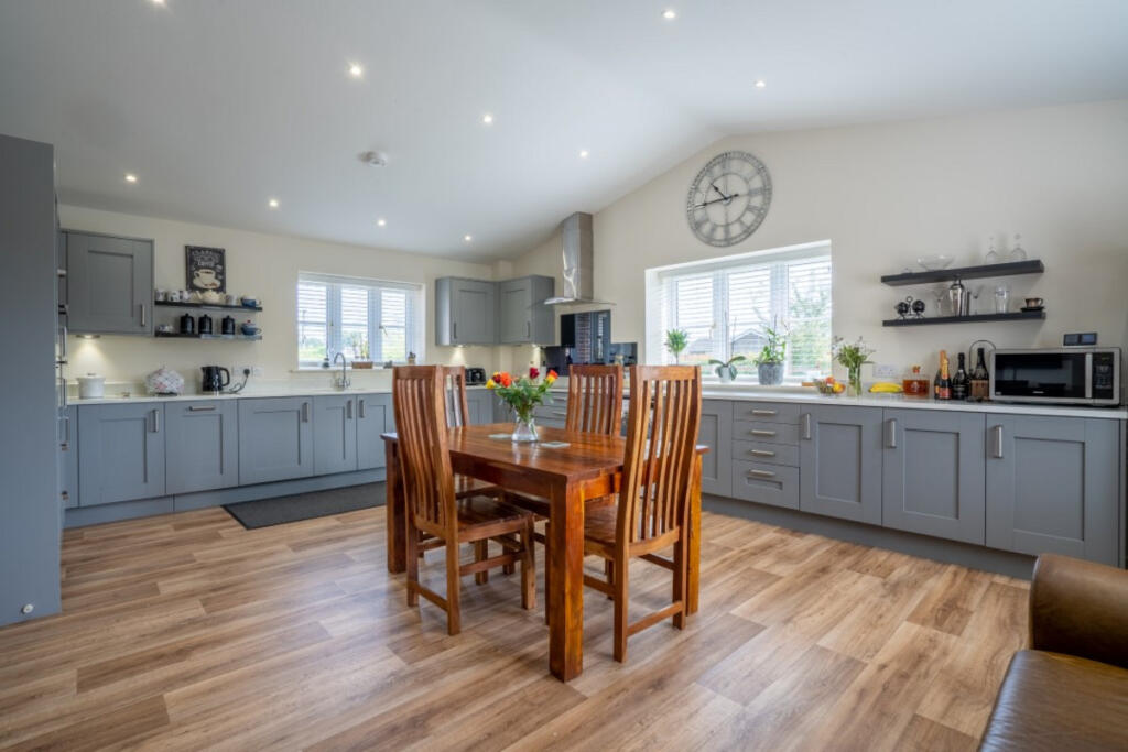 Hale Road, Thetford, IP25 7 photo 4