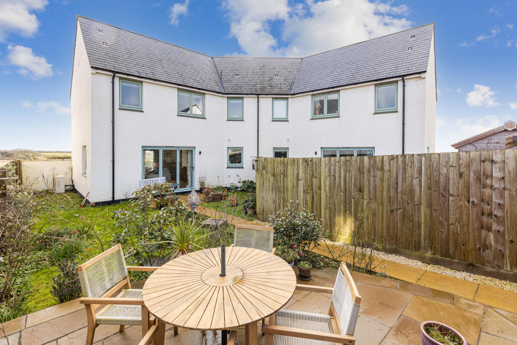 3-bed semi-detached on St. Anns Chapel, Kingsbridge, £395,000