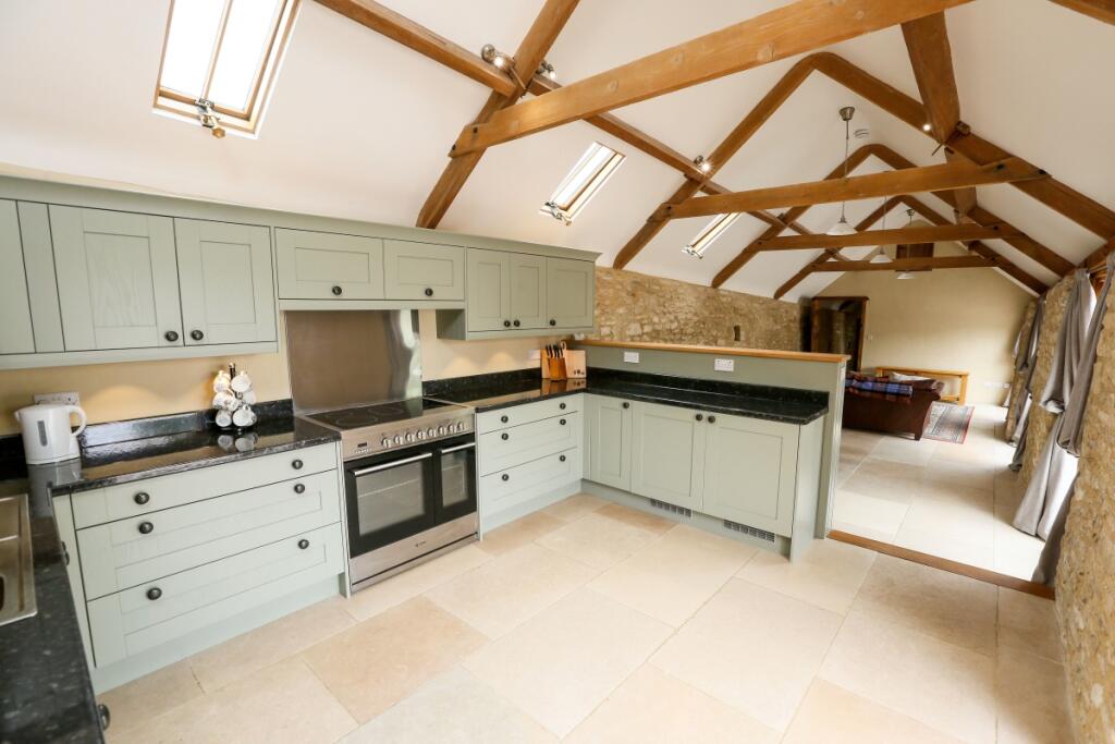 Main image of property: Hanging Hill Beach BS30