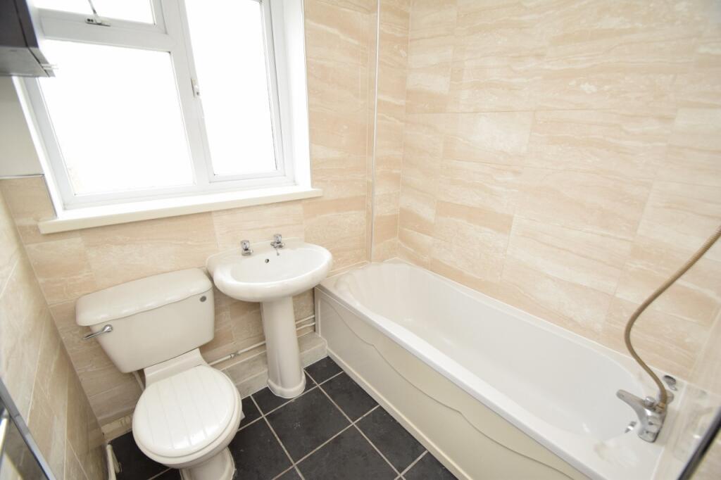 House in Southampton - View 5