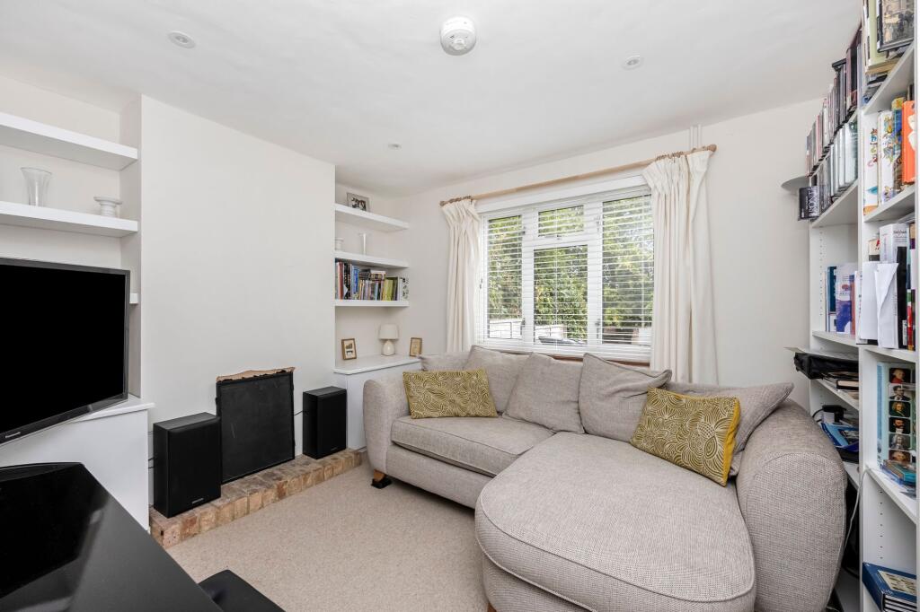 House in Tonbridge - More