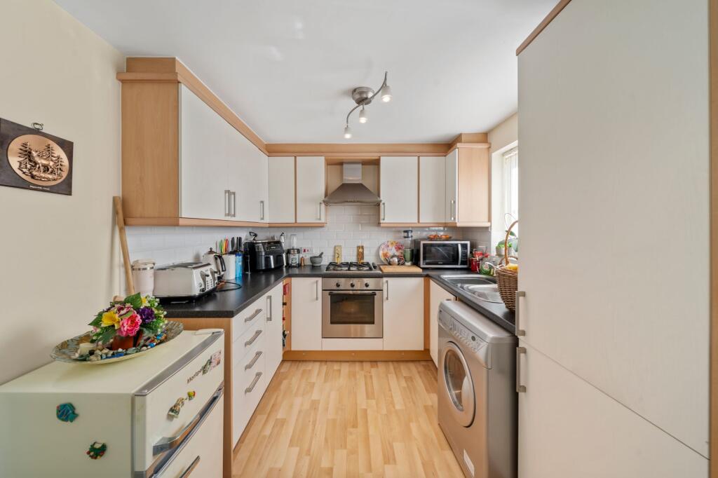 Apartment in Leigh, Hope Carr, Bedford - View 5