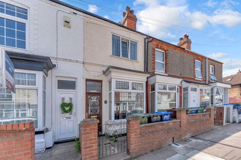 2-bed terraced on Whites Road, Cleethorpes, £112,500