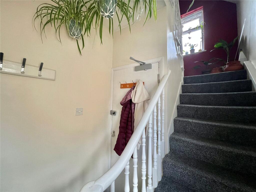 Apartment in London - View 2