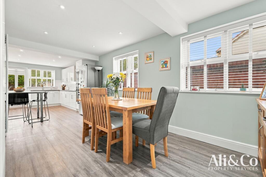House in Romford - View 3