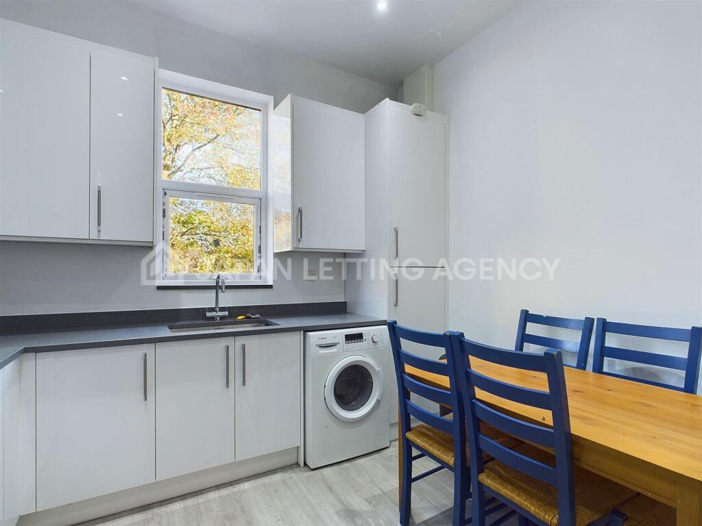 Fielding Terrace, Uxbridge Road, Ealing Common, London - View 5